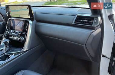 Внедорожник / Кроссовер Lexus LX 2022 в 