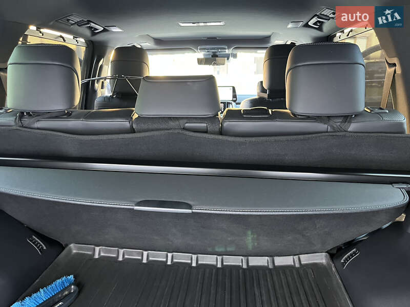Позашляховик / Кросовер Lexus LX 2022 в Вінниці