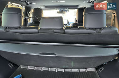Внедорожник / Кроссовер Lexus LX 2022 в 