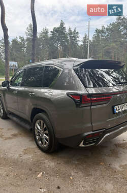 Внедорожник / Кроссовер Lexus LX 2023 в 