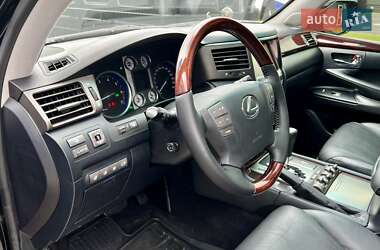 Внедорожник / Кроссовер Lexus LX 2011 в 