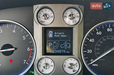 Внедорожник / Кроссовер Lexus LX 2008 в 