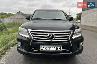 Позашляховик / Кросовер Lexus LX 2012 в 