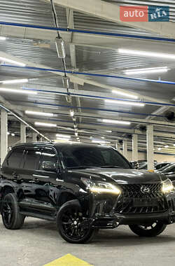 Внедорожник / Кроссовер Lexus LX 2015 в 