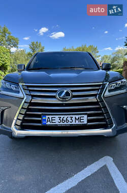Внедорожник / Кроссовер Lexus LX 2017 в 