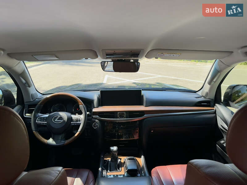 Внедорожник / Кроссовер Lexus LX 2017 в Днепре
