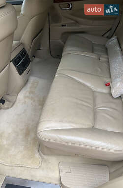 Внедорожник / Кроссовер Lexus LX 2008 в 