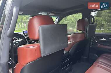 Внедорожник / Кроссовер Lexus LX 2017 в 