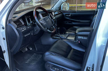Позашляховик / Кросовер Lexus LX 2010 в 
