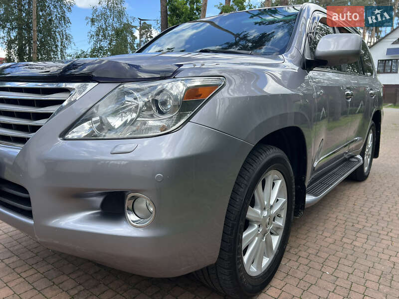 Позашляховик / Кросовер Lexus LX 2008 в Києві