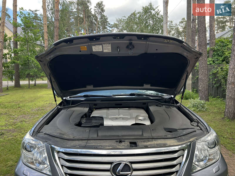 Позашляховик / Кросовер Lexus LX 2008 в Києві