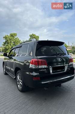 Позашляховик / Кросовер Lexus LX 2014 в 