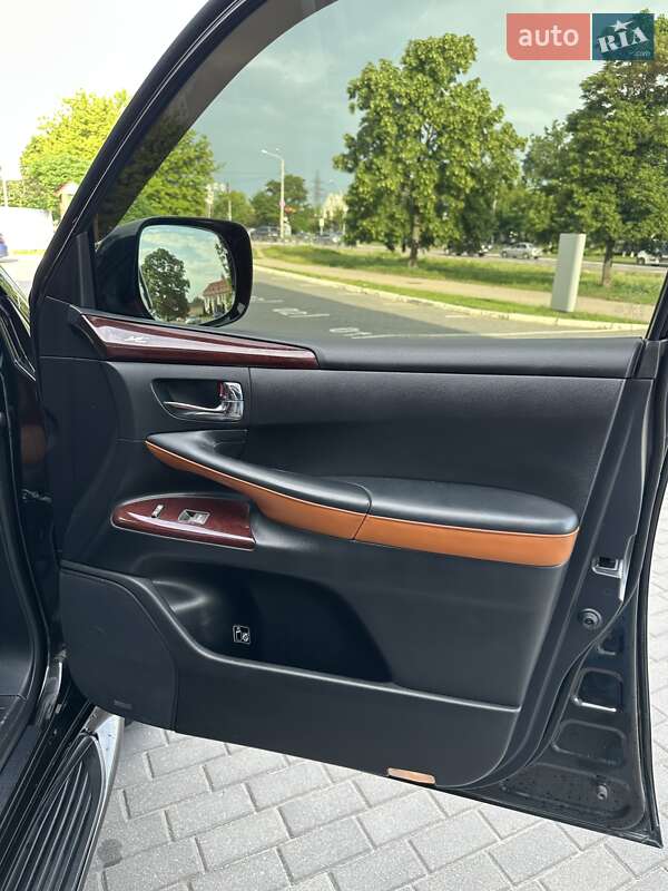 Позашляховик / Кросовер Lexus LX 2014 в Києві