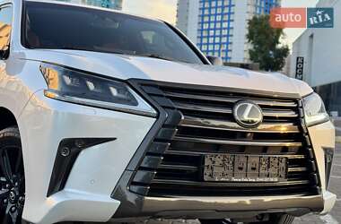 Внедорожник / Кроссовер Lexus LX 2020 в 