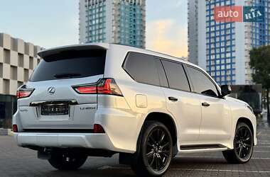 Внедорожник / Кроссовер Lexus LX 2020 в 