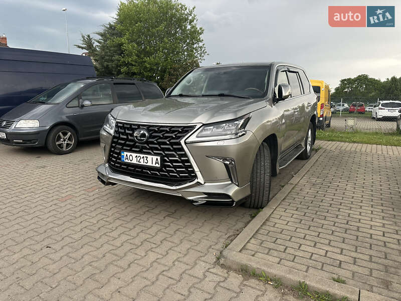 Позашляховик / Кросовер Lexus LX 2016 в Рахові