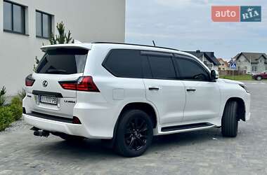 Внедорожник / Кроссовер Lexus LX 2017 в 