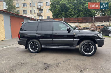 Внедорожник / Кроссовер Lexus LX 2004 в 