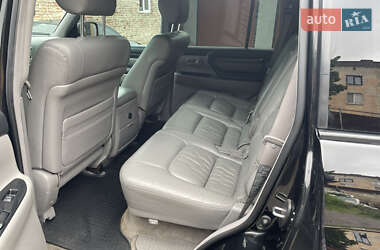 Внедорожник / Кроссовер Lexus LX 2004 в 