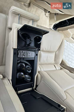 Внедорожник / Кроссовер Lexus LX 2008 в 