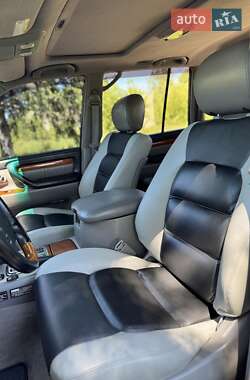 Внедорожник / Кроссовер Lexus LX 2005 в 