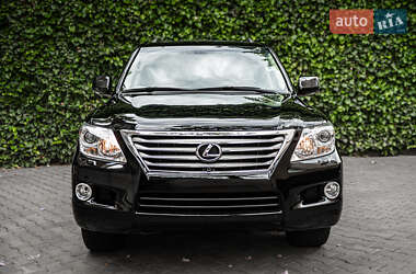 Внедорожник / Кроссовер Lexus LX 2010 в 