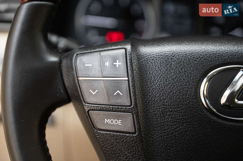 Внедорожник / Кроссовер Lexus LX 2010 в Одессе