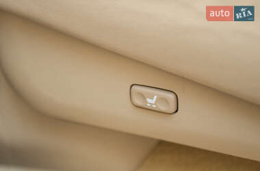 Внедорожник / Кроссовер Lexus LX 2010 в 