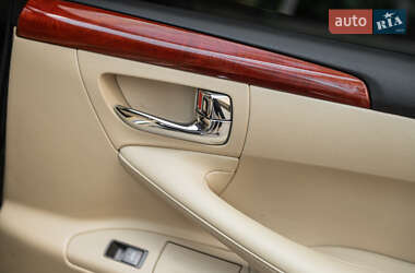 Внедорожник / Кроссовер Lexus LX 2010 в 