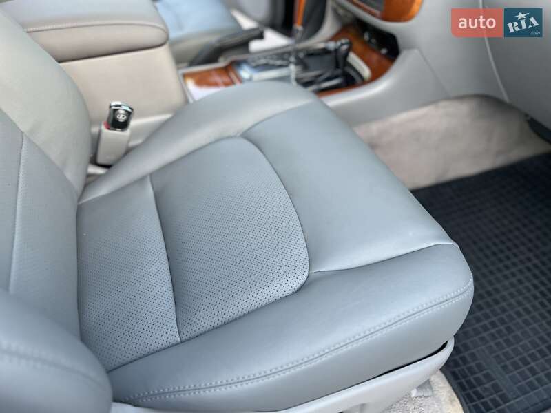 Позашляховик / Кросовер Lexus LX 2004 в Хмельницькому