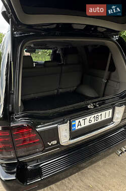 Внедорожник / Кроссовер Lexus LX 2005 в 