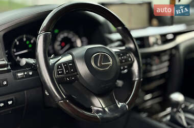 Позашляховик / Кросовер Lexus LX 2017 в 