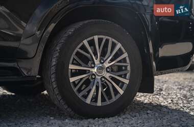Внедорожник / Кроссовер Lexus LX 2017 в 