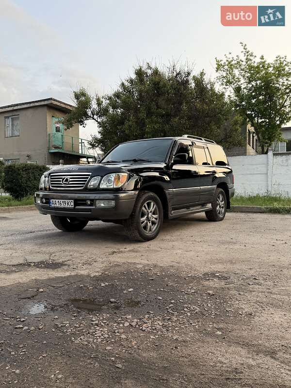 Внедорожник / Кроссовер Lexus LX 2004 в Киеве