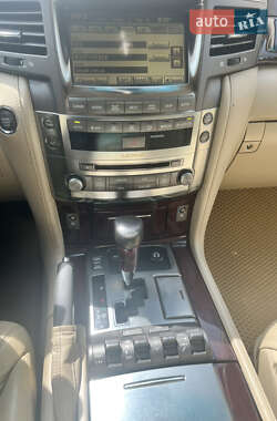 Внедорожник / Кроссовер Lexus LX 2011 в 