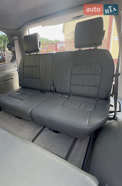 Внедорожник / Кроссовер Lexus LX 2005 в 