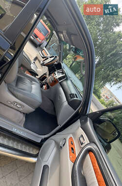 Внедорожник / Кроссовер Lexus LX 2005 в 