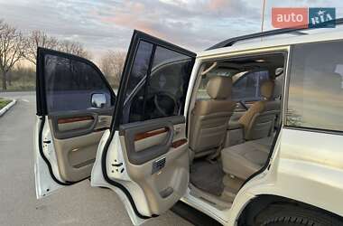 Внедорожник / Кроссовер Lexus LX 2003 в 