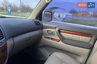 Внедорожник / Кроссовер Lexus LX 2003 в 