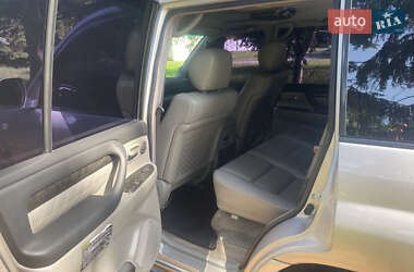 Внедорожник / Кроссовер Lexus LX 2003 в 