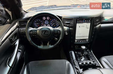 Внедорожник / Кроссовер Lexus LX 2008 в 