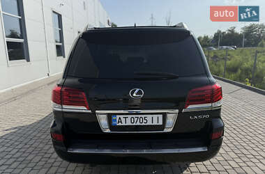 Внедорожник / Кроссовер Lexus LX 2011 в 