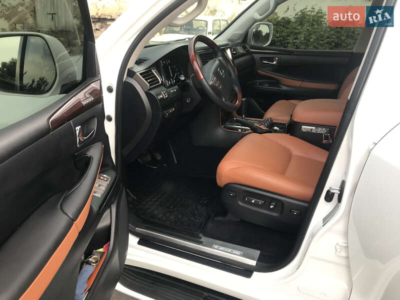 Позашляховик / Кросовер Lexus LX 2011 в Калинівці