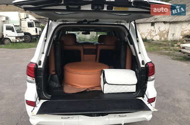 Позашляховик / Кросовер Lexus LX 2011 в 