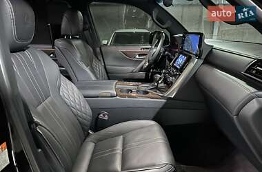 Внедорожник / Кроссовер Lexus LX 2023 в 
