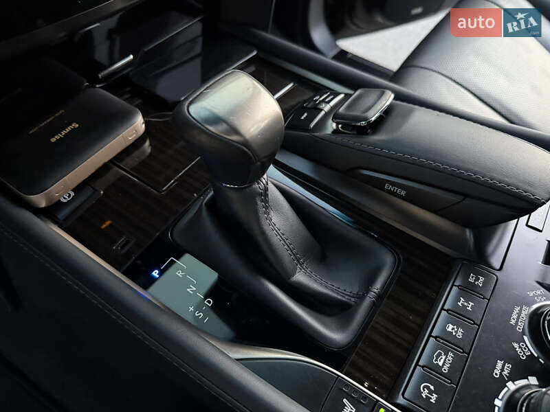 Внедорожник / Кроссовер Lexus LX 2019 в Днепре