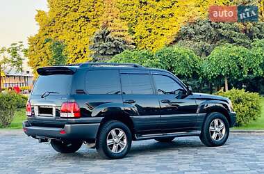 Внедорожник / Кроссовер Lexus LX 2006 в 