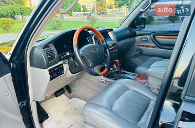 Внедорожник / Кроссовер Lexus LX 2006 в 