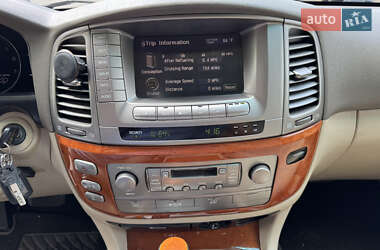 Внедорожник / Кроссовер Lexus LX 2005 в 