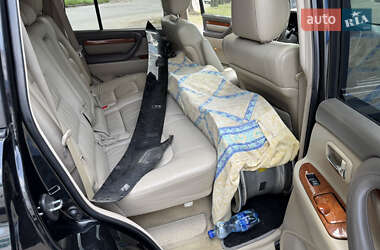Внедорожник / Кроссовер Lexus LX 2005 в 